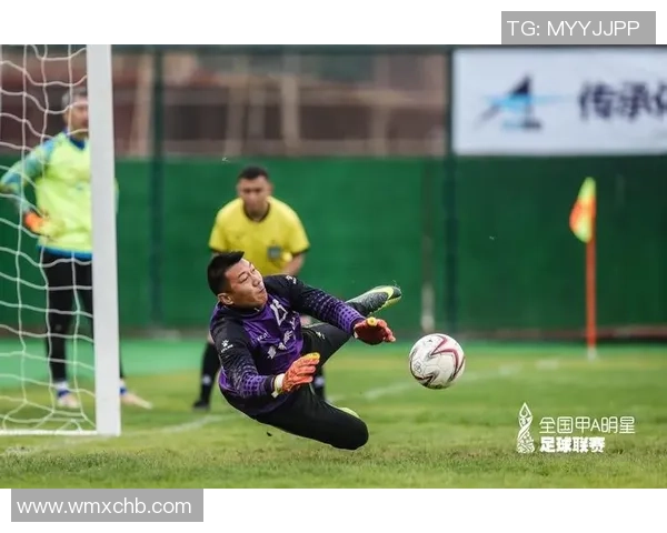 探索世界足球明星卡的魅力与价值，揭示背后的故事与收藏热潮